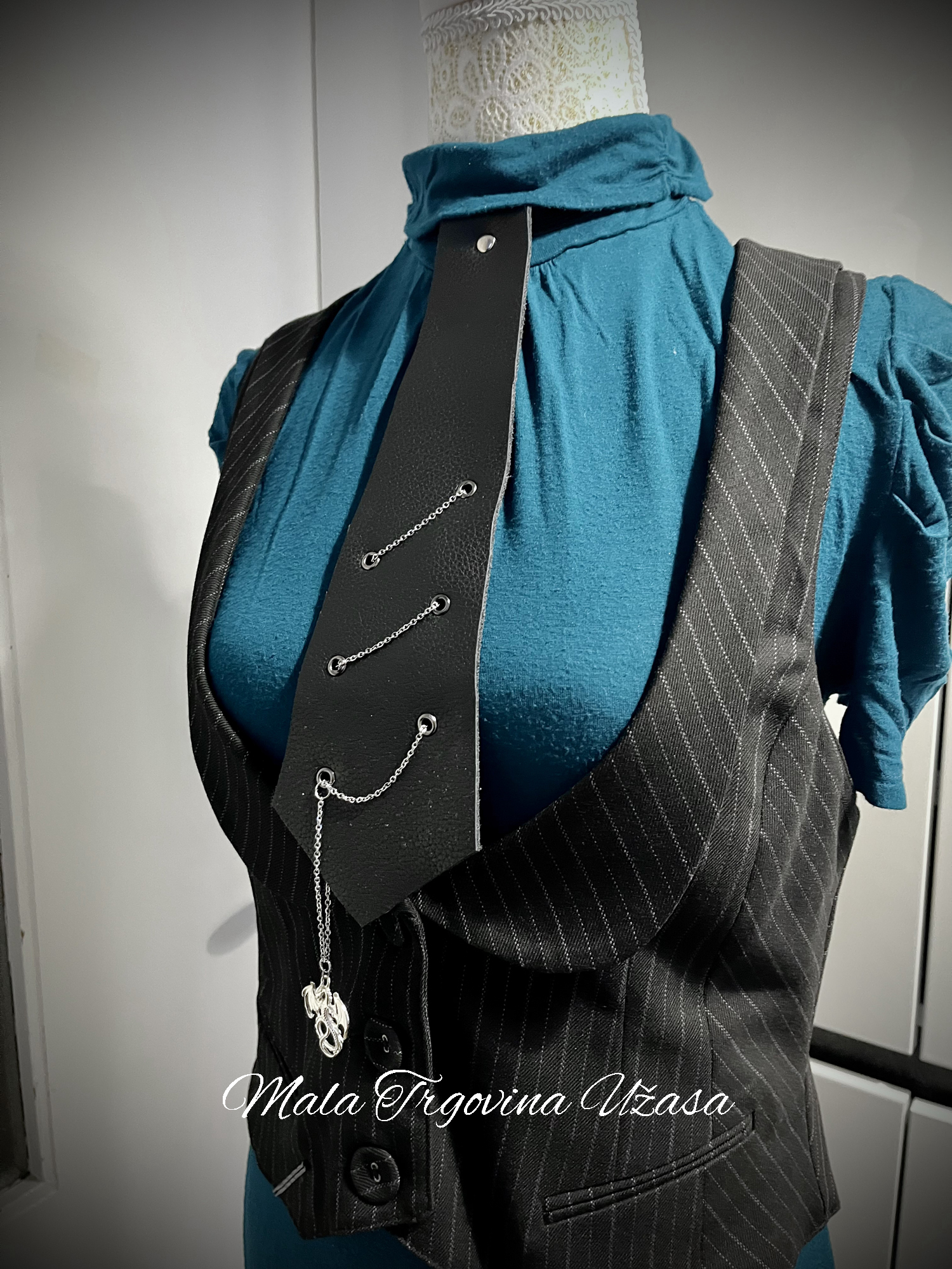 Kožna kravata sa zmajem