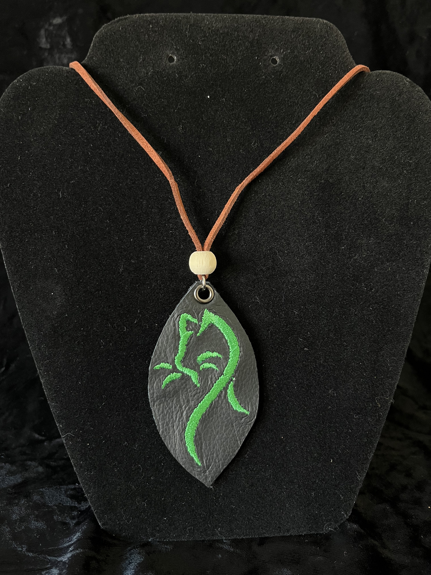 Komplet lančić + naušnice Mačka